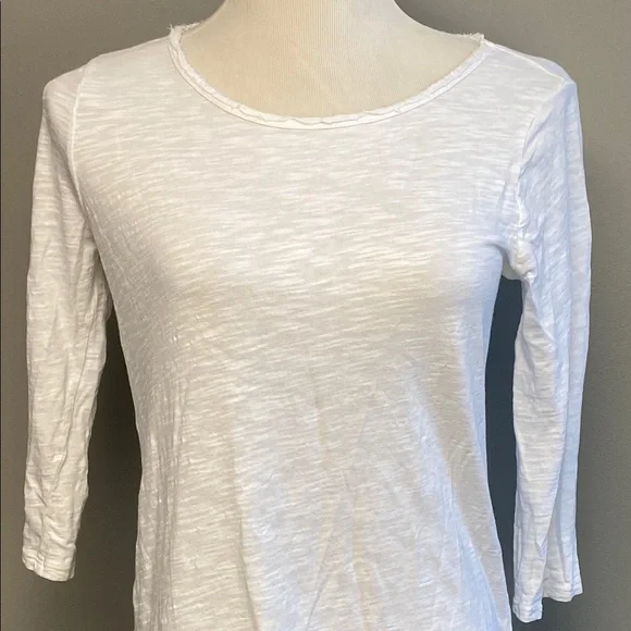 Dylan White Asymmetrical Fitted 3/4 Sleeve Tunic – Size XS - Picture 4 of 7